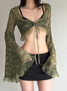 eilove森系复古系带v领绿色蕾丝衫女古着辣妹透视叠穿喇叭袖上衣