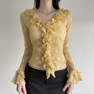 上衣 女度假风性感透视叠穿喇叭袖 eilove法式 气质荷叶边v领蕾丝衫