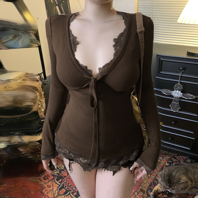 复古辣妹低胸v领棕色绑带T恤