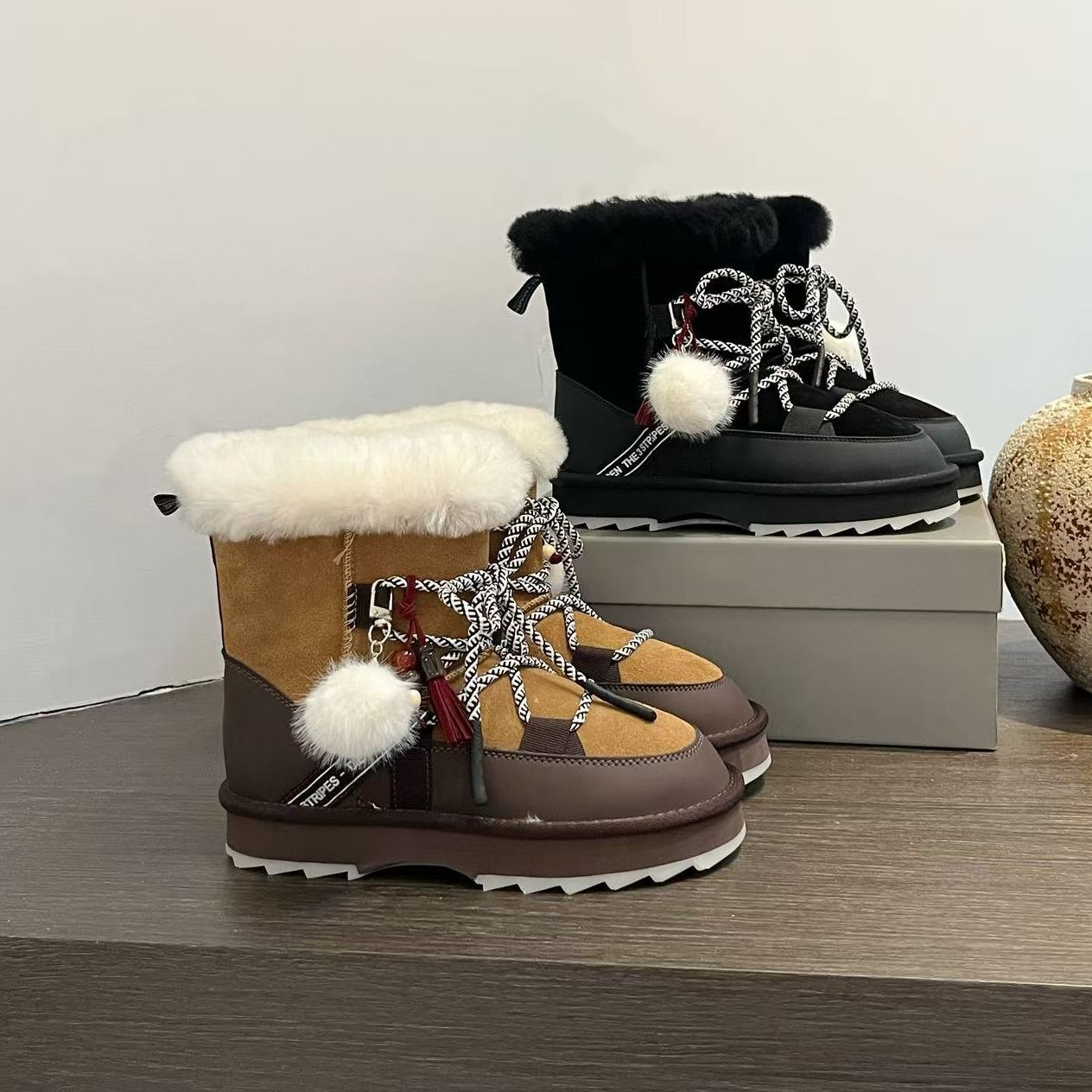 厚底圆头增高雪地靴女2025冬季新款真皮时尚加绒加厚保暖短靴棉鞋