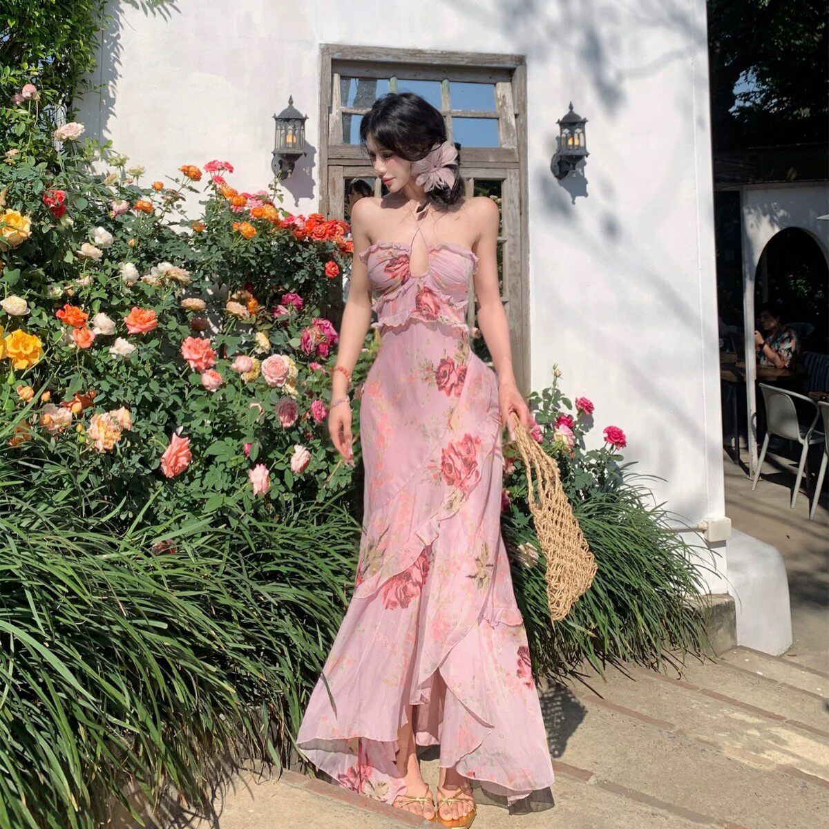 2025夏季游泳衣女挂脖碎花连衣裙式新款法式抹胸长裙收腰海岛泳装