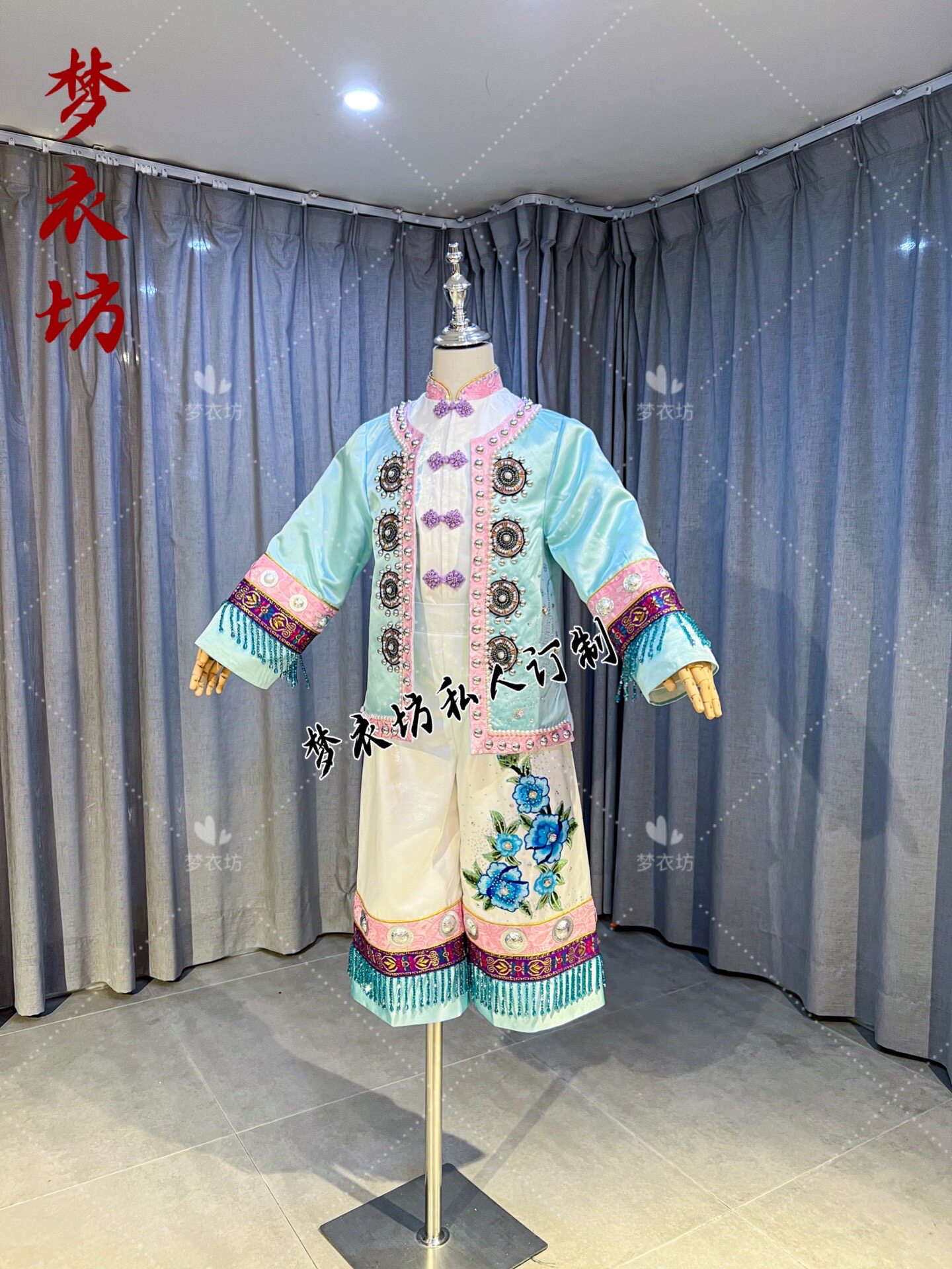 快乐阳光演出服东巴歌谣男童纳西族土家族彝族高山族摩梭族民族