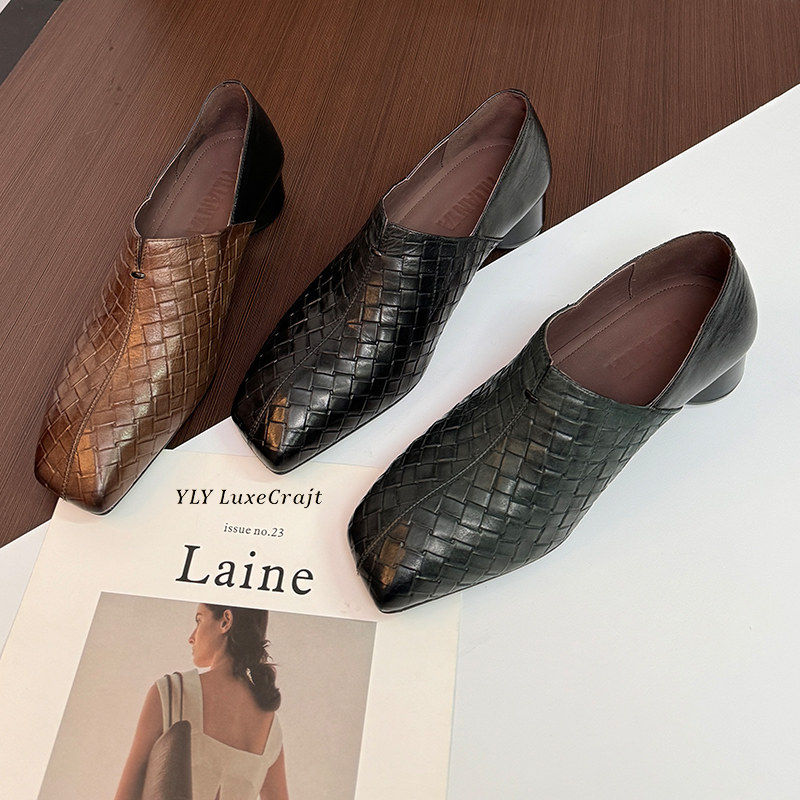 大码女鞋复古老钱风真皮深口单鞋女粗跟方头通勤黑色小皮鞋子新款,女鞋,深口单鞋,淘宝优惠券,粉丝福利购,淘宝优惠卷