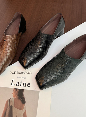 大码女鞋复古老钱风真皮深口单鞋女粗跟方头通勤黑色小皮鞋子新款