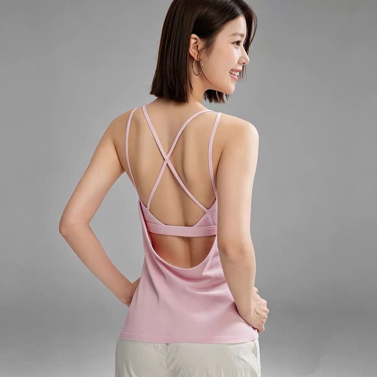 女瑜伽带胸垫假两件美背运动背心图片