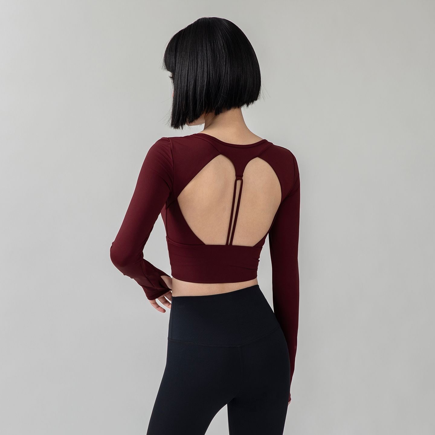 2025新款瑜伽服长袖上衣带胸垫运动t恤健身女孩跑步普拉提训练服