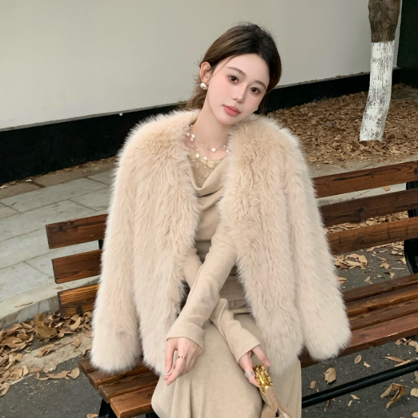 2024海宁女装冬季V领加