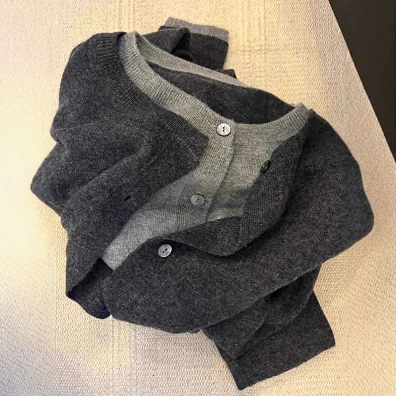 灰色假两件圆领针织开衫外套女春秋设计感内搭打底衫毛衣宽松上衣