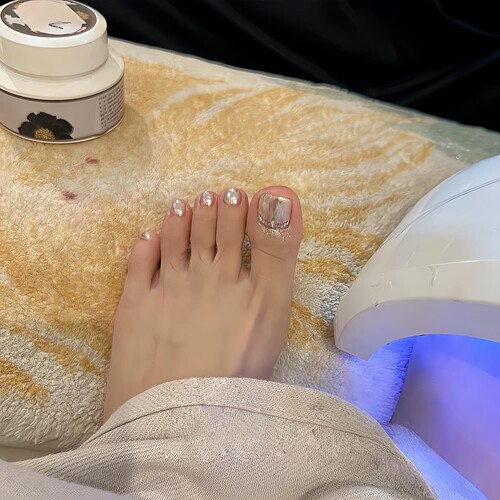 纯手工光疗美甲魔镜粉美甲闪钻美甲脚趾甲贴片脚美甲高级干净美甲