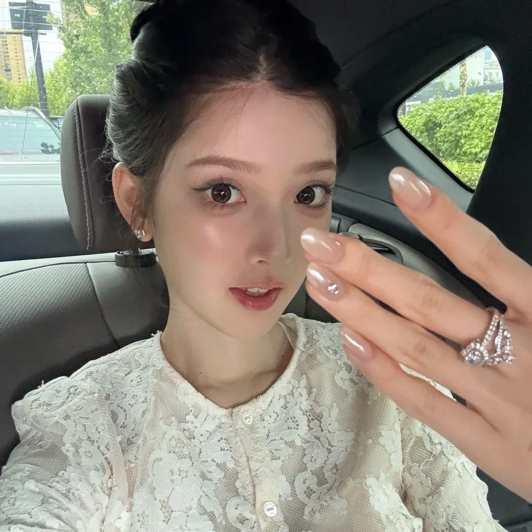 手工高级定制人鱼极光粉穿戴甲美甲温柔气质珍珠指甲贴片显白纯欲