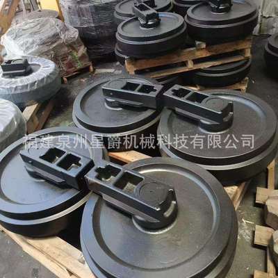 泉州 挖掘机四轮一带支重轮轨总成铲斗斗齿 精铸 支重轮 引导轮