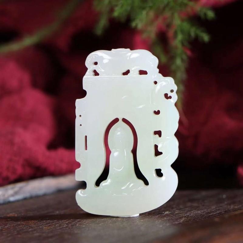 天然新疆和田玉玉器供应链俄料老料飘翠色玉石释迦摩尼吊坠工艺品