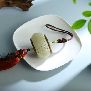 天然新疆和田玉玉器工厂店俄料糖料老料玉石工艺品香薰盒挂件挂饰