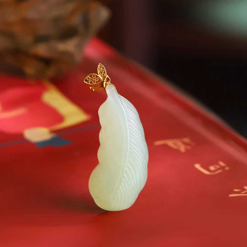 天然和田玉玉器工厂店青海料老料冰翠色玉石羽毛吊坠挂件简约款