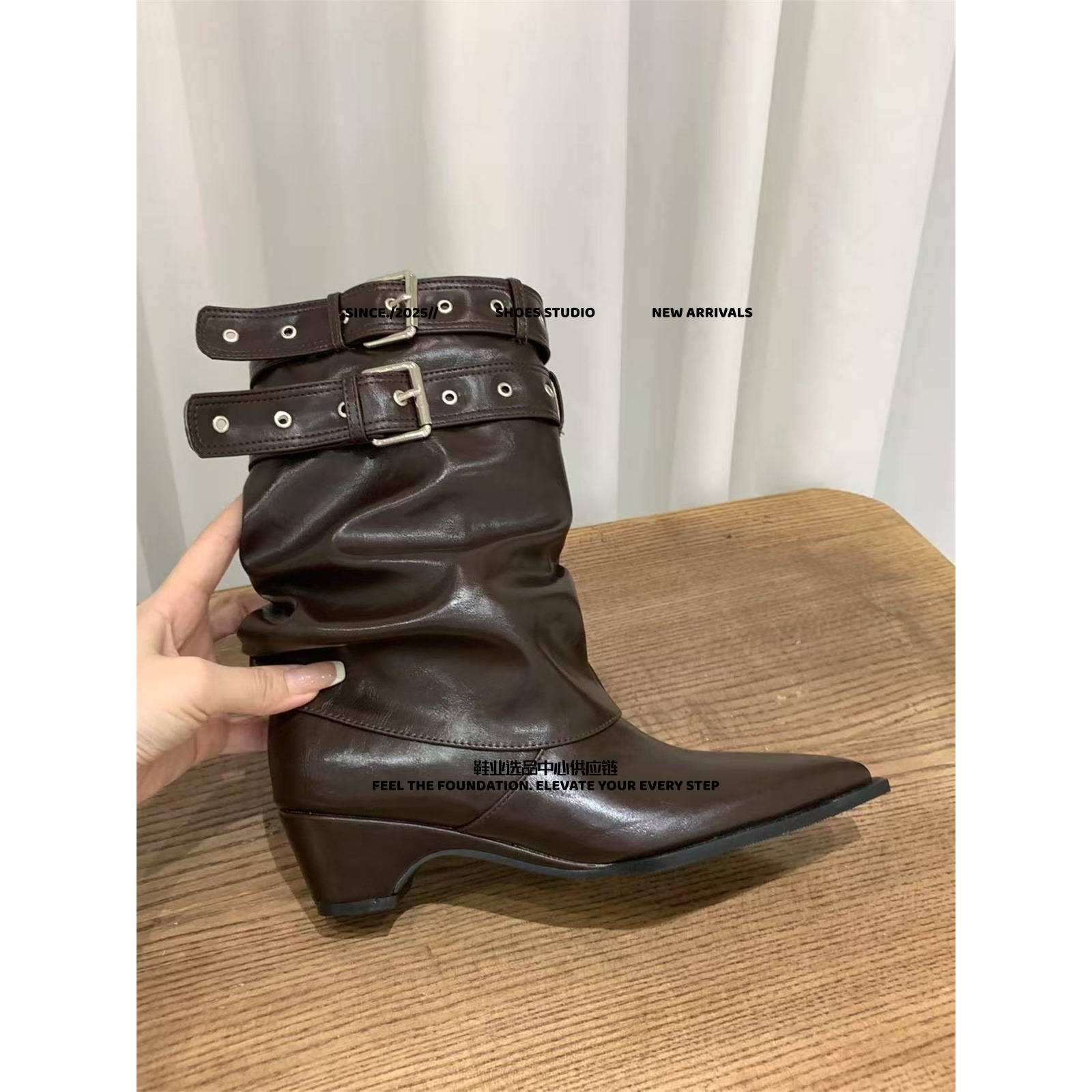 晋江乐城体育女鞋粗跟尖头裤管马丁靴女靴子春秋季咖色美拉德西部