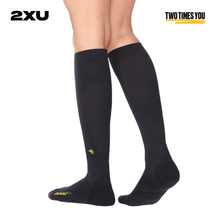 2XU 飞行压缩长筒袜女户外跑步防护运动袜男高筒足球袜速干马拉松