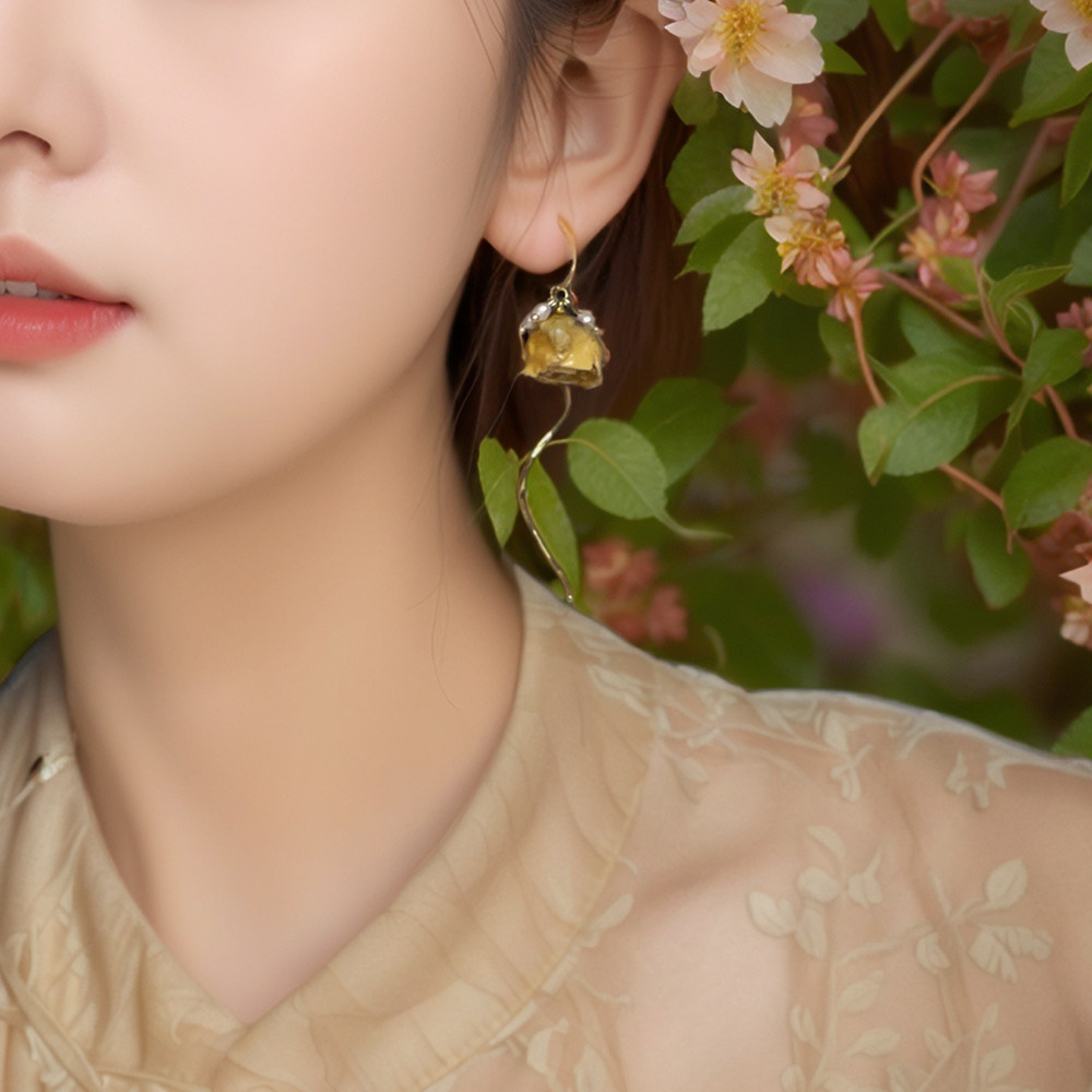 黄玫瑰茶歇法式耳环玫瑰滴胶干花气质珍珠曲线婚宴伴娘耳饰耳钉
