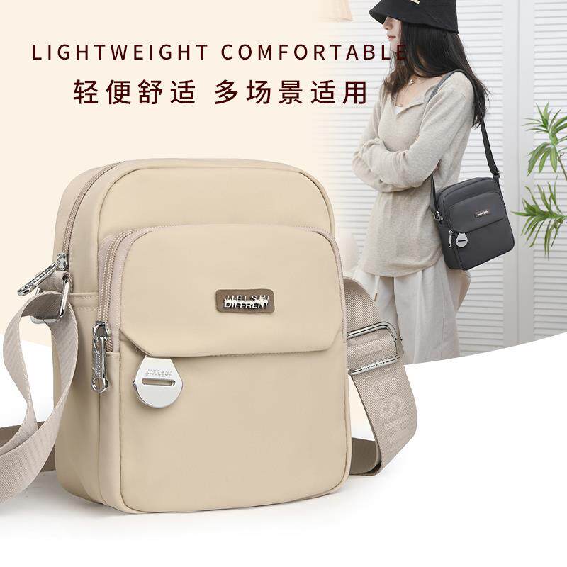 新款包包女2025年爆款高级感秋冬牛津布轻便斜挎小方包简约单肩包