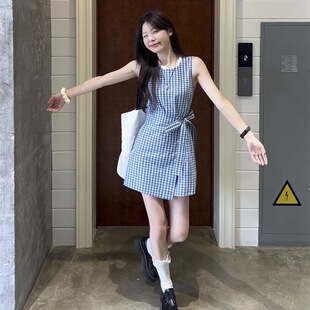 小个子海边度假背心吊带裙 法式 无袖 蓝色格子连衣裙女夏季 2025新款