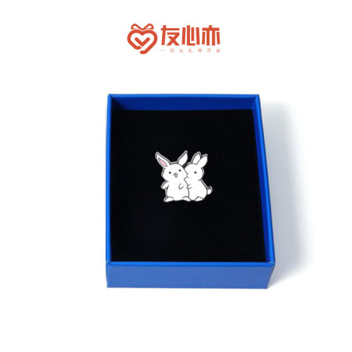 海洛迪两只兔子情侣徽章