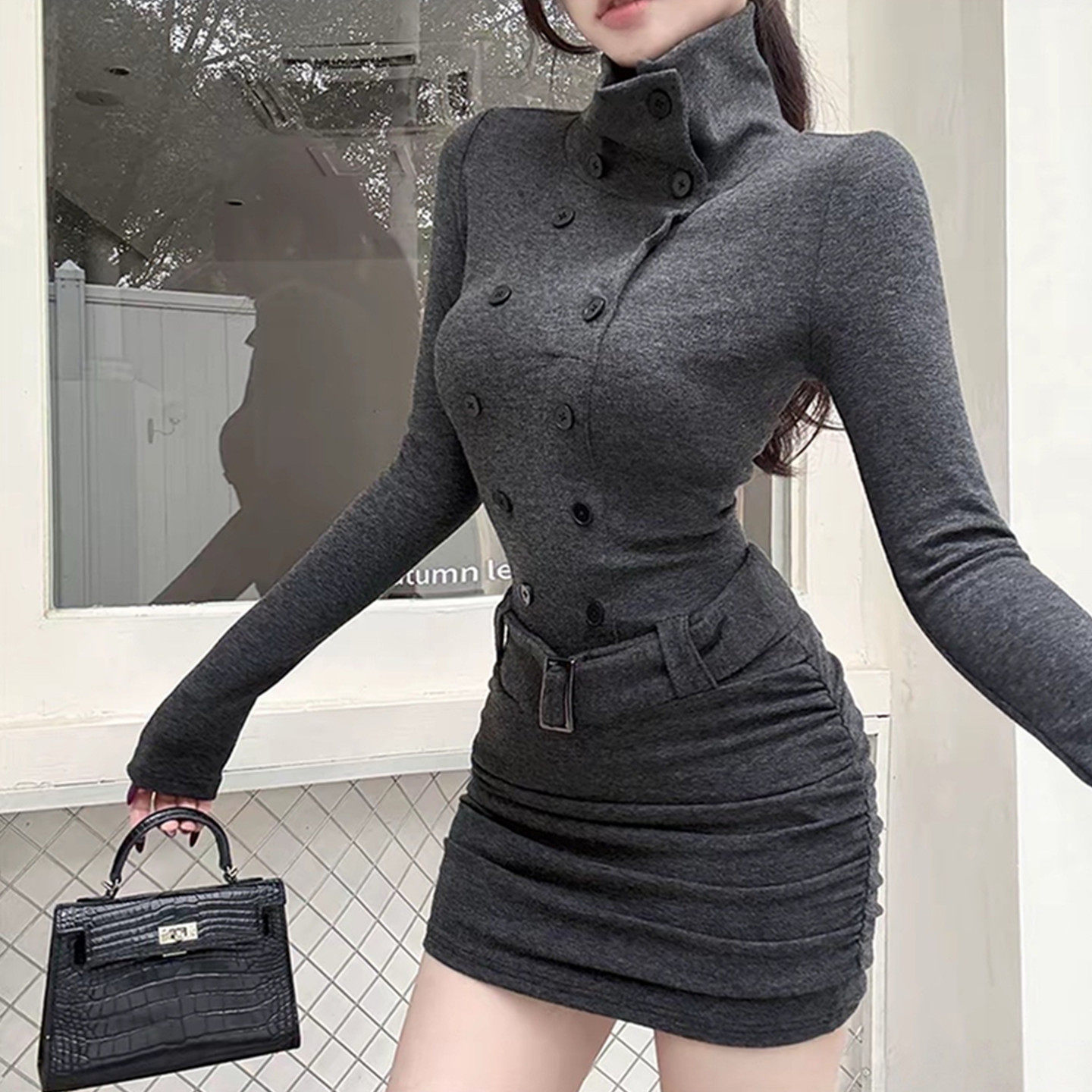 辣妹纯欲风高领双排扣连衣裙女秋冬时尚收腰显瘦性感内搭包臀短裙