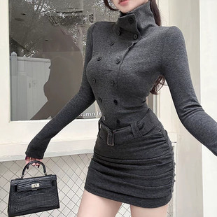 辣妹纯欲风高领双排扣连衣裙女秋冬时尚收腰显瘦性感内搭包臀短裙