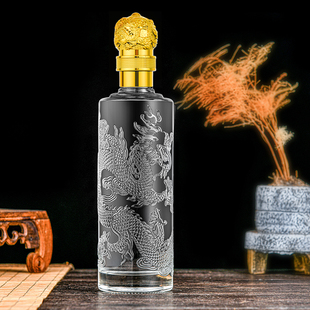 精美酒瓶专用订制酒盒密封特色晶白料玻璃瓶 龙纹白酒瓶空瓶一斤装