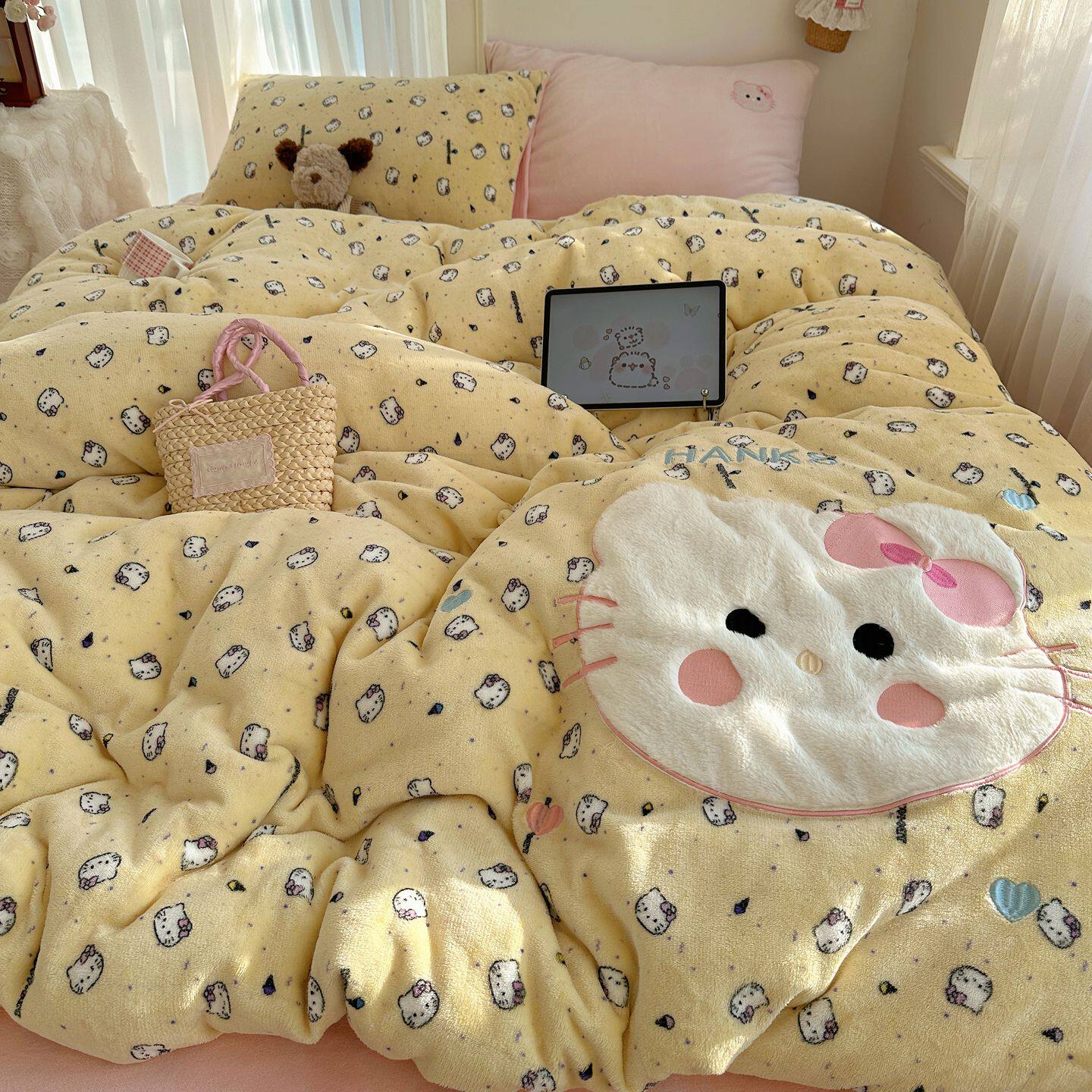 少女心kt猫咪贴布绣牛奶绒四件套