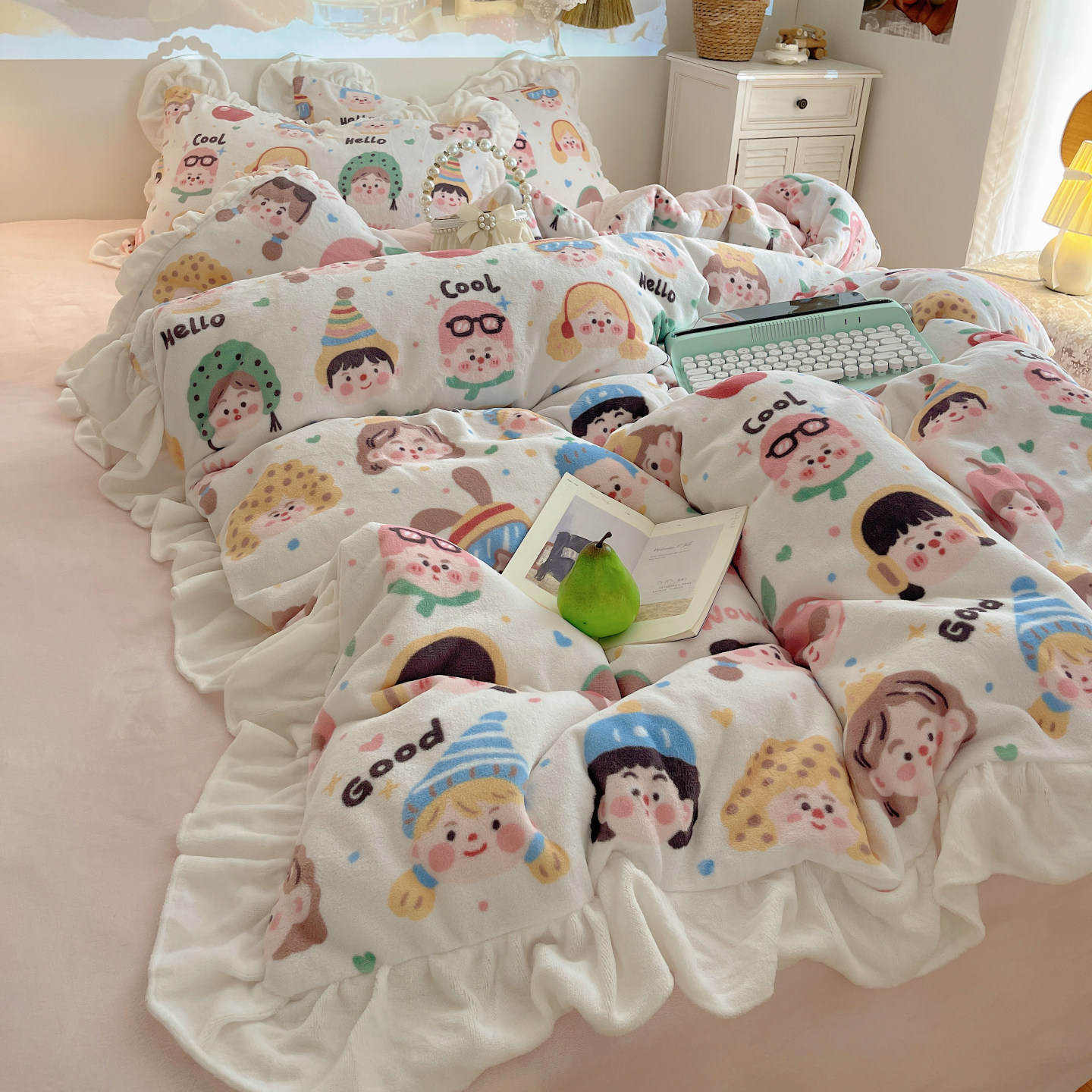 少女卡通花边牛奶绒四件套珊瑚绒