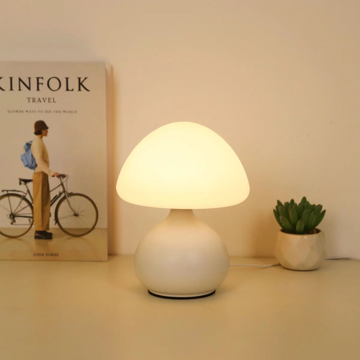 Modern minimalist mushroom table lamp with three color switc