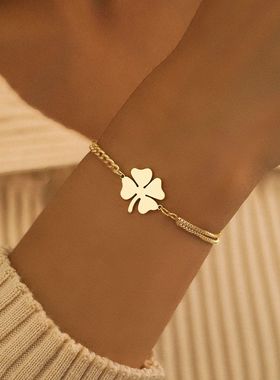 Stainless Steel Bracelets Classic Lucky Clovers Pendant Hip