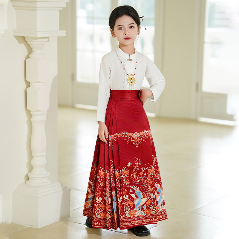 春季2024新款马面裙女童国风套装