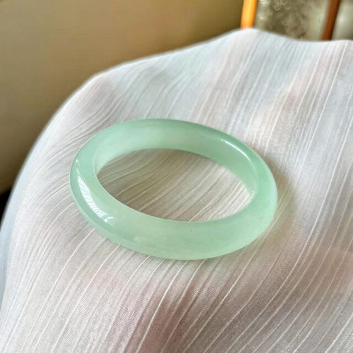 天然东陵玉手镯天山翠油青色女款