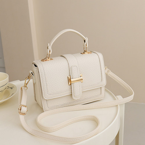 四季都能背的百搭小方包可盐可甜