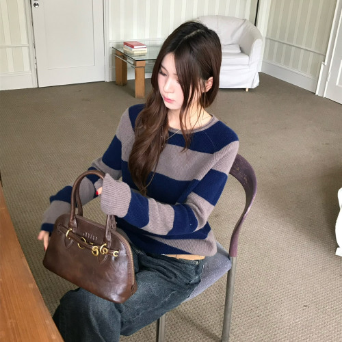 TABLE-落肩长袖宽松显瘦百搭秋冬套头毛衣毛衣8376