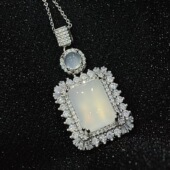 吊坠高冰起荧光冰种白佛公弥勒佛四季 豆水滴挂件项链女友