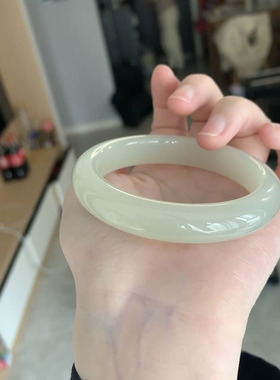 天然冰种青白玉手镯女款正