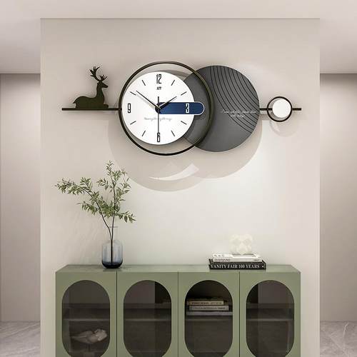 餐厅装饰钟表大气家用挂钟高级感客厅挂墙现代简约时尚静音时钟
