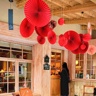马年红色折扇纸扇装饰扇花店铺新年装饰场景布置2026背景墙装饰品
