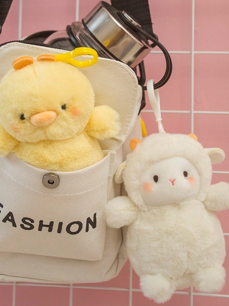 小羊挂件挂饰清新少女可爱创意学生送情侣情人节车钥匙扣公仔礼物