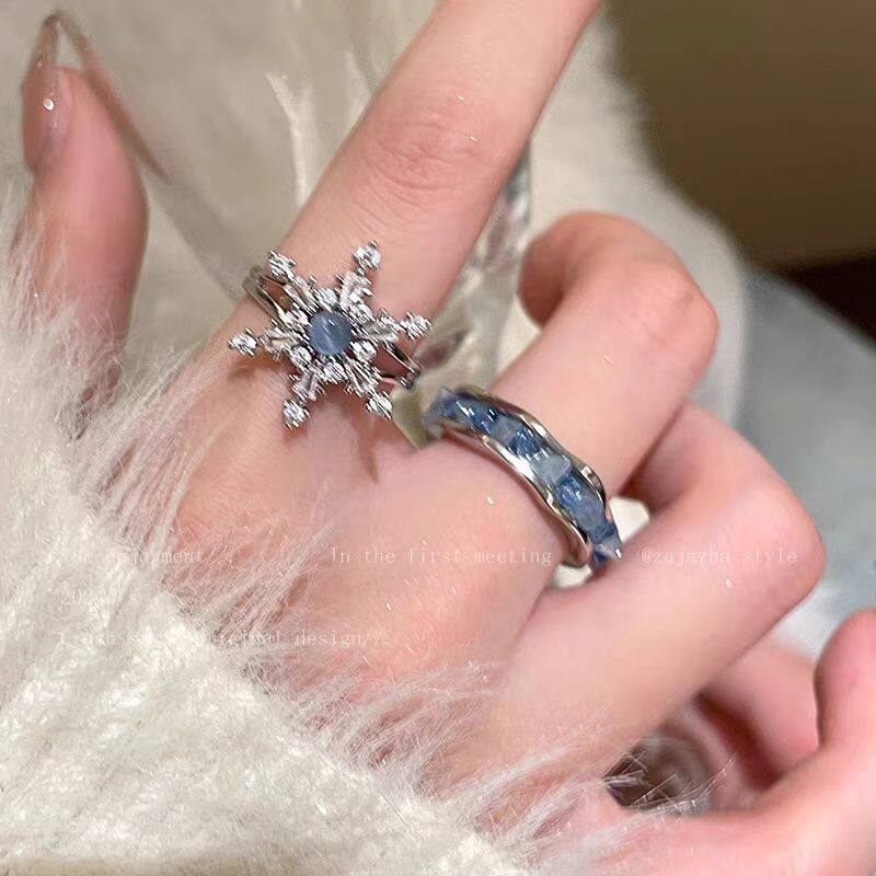 蓝色锆石雪花戒指女2025新款小众设计感百搭高级感可调节食指戒
