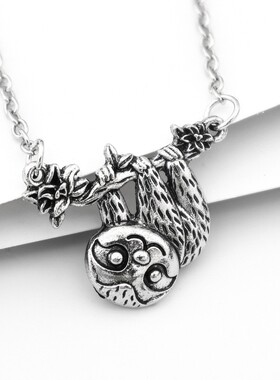 小众设计感复古做旧小树懒项链女轻奢高级感2025新款爆款颈链配饰