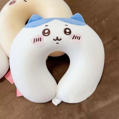 吉伊哇卡chikawa颈枕小八玩偶U型枕乌萨奇公仔布娃娃珍珠棉款礼物