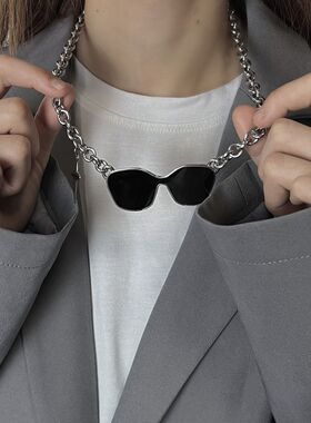 眼镜挂链假装有墨镜~小众嘻哈设计感星芒ins拼接钛钢男女潮牌首饰