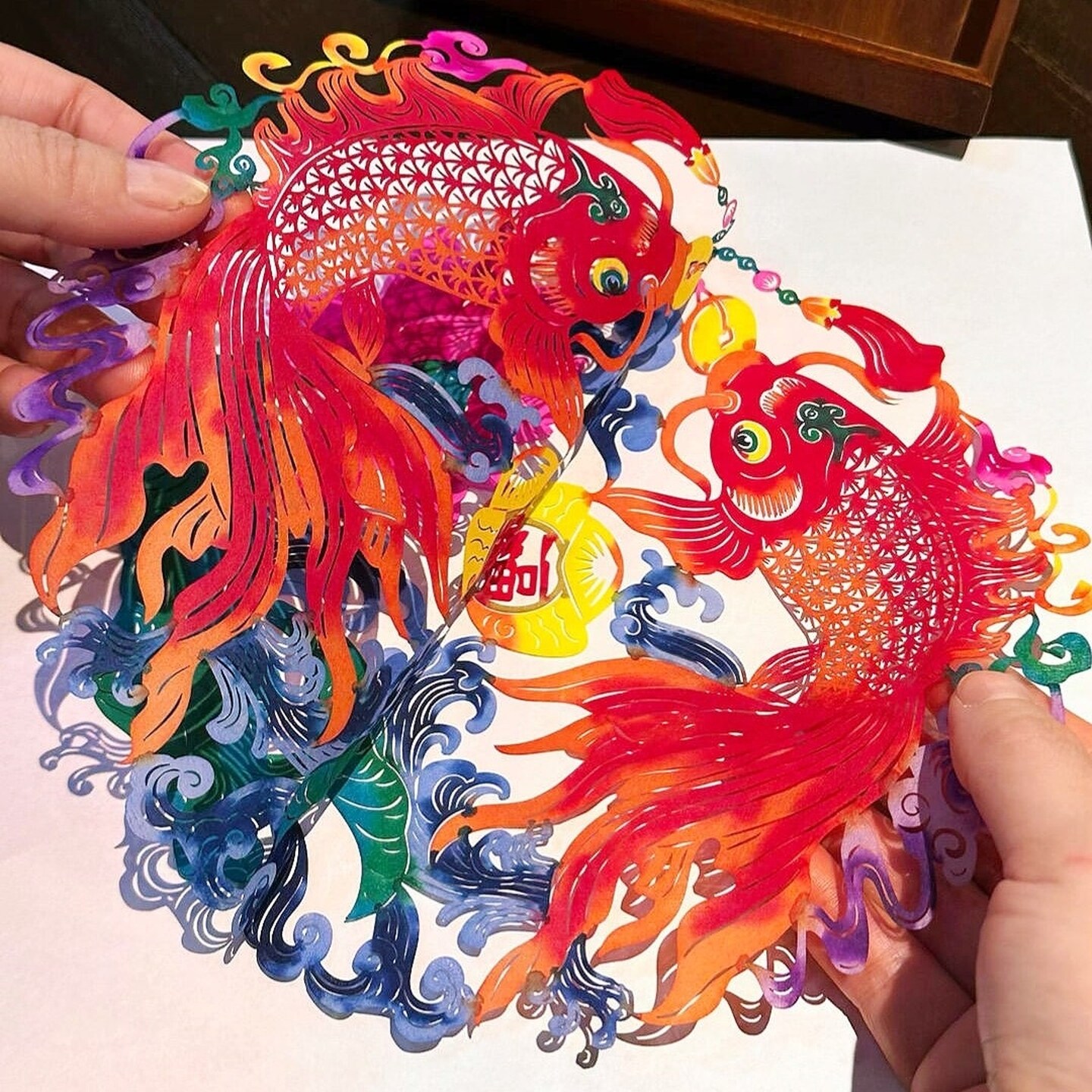 连年有余!非遗窗花福字门贴剪纸玻璃贴马年春节2026新款喜庆装饰