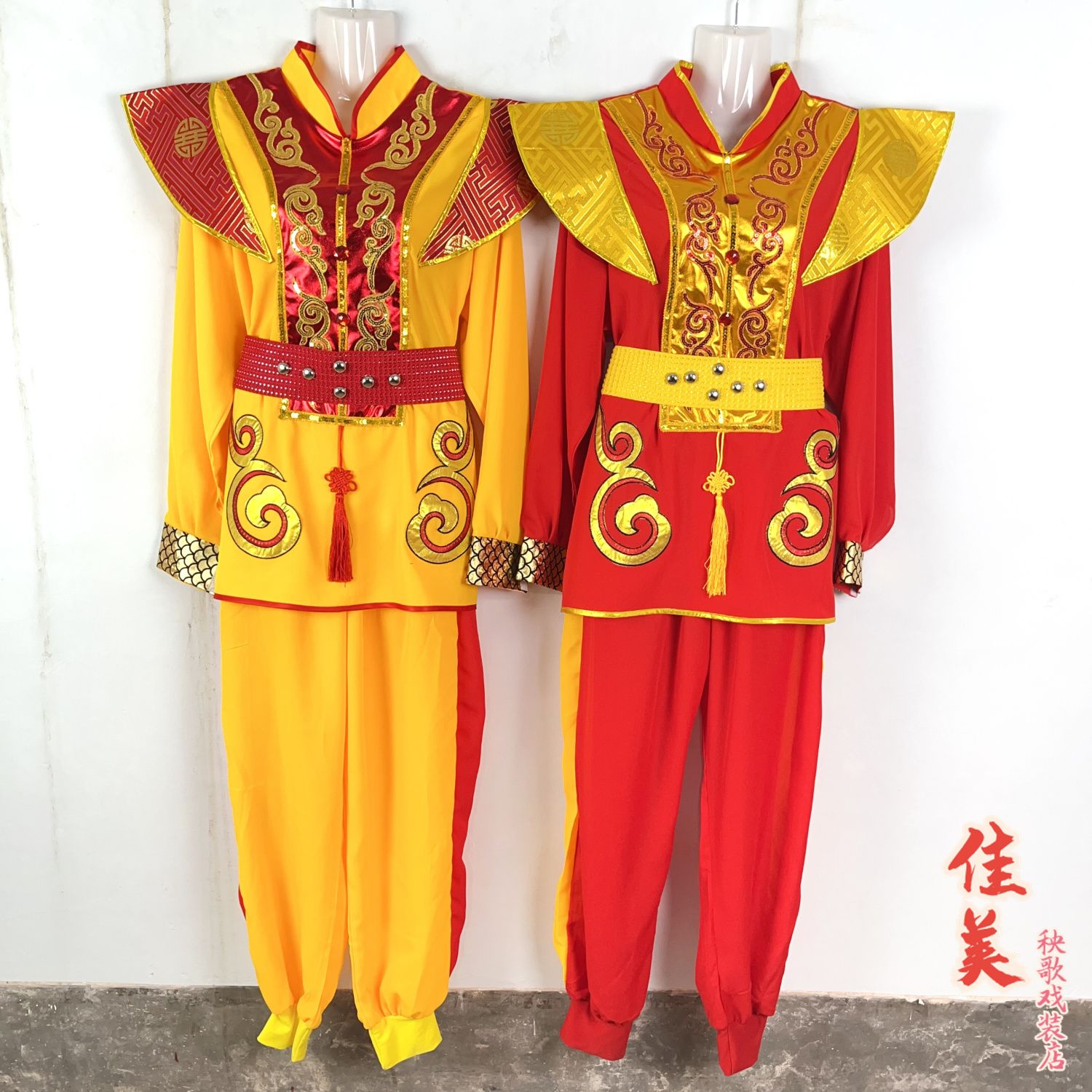 舞龙舞狮表演服男女生秧