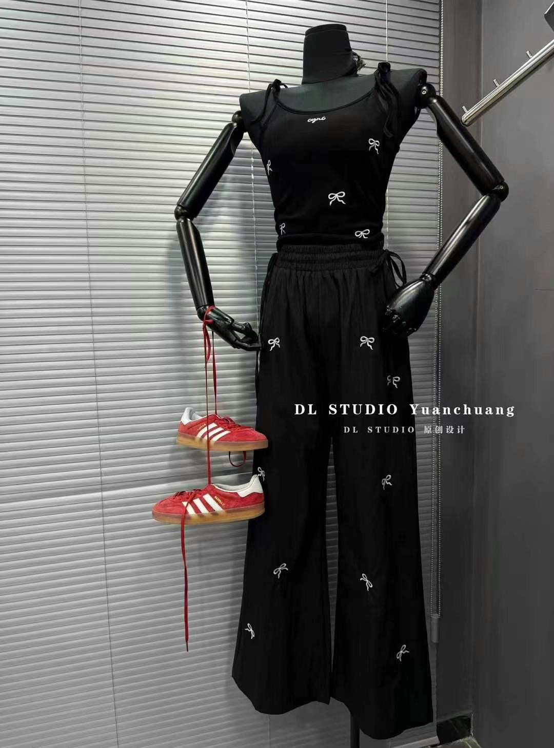 DL2025欧货设计感小众美式甜酷工装吊带+阔腿裤套装炸街减龄时尚