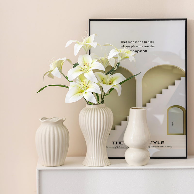 奶油黄法式插花花瓶简约陶瓷花器