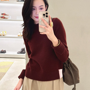 26早春新款 通勤休闲胸前刺绣徽标好运枣红山羊绒针织衫