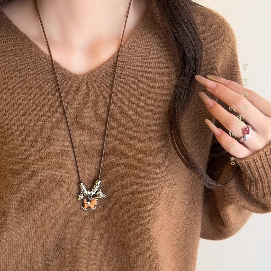 本命年小马项链小众设计配饰